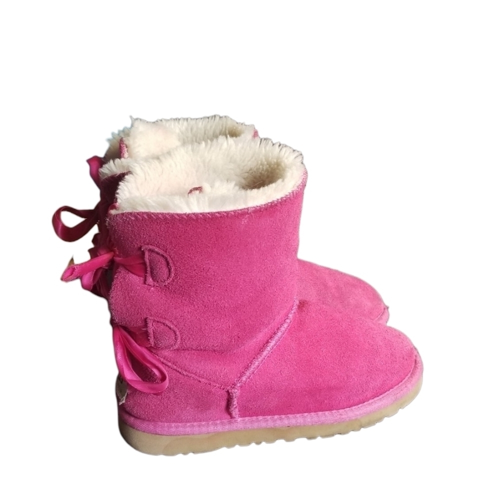 Kids PINK uggs
